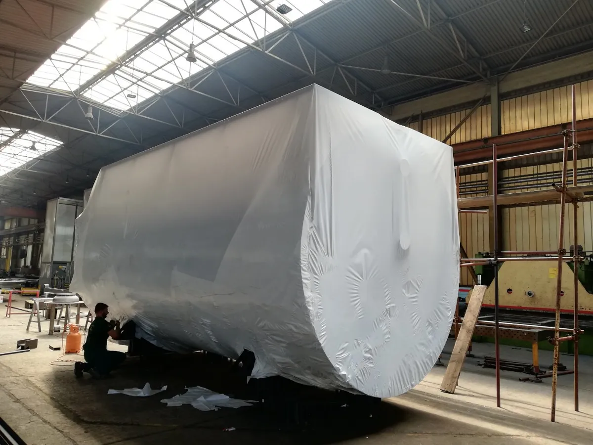 Shrink-wrap zaštita tereta — Logistika pakovanja
